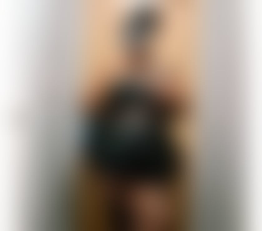 Escorts South East London Croydon - Photos for Thick Ebony Caramel Goddess