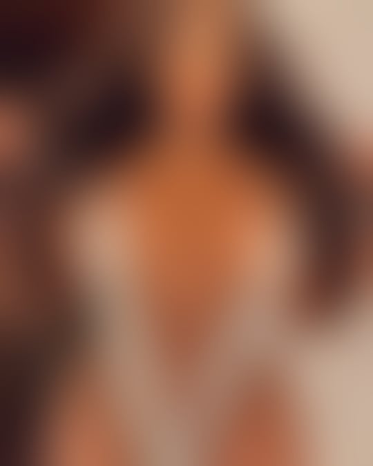 Escorts Staffordshire Stoke-on-Trent - 