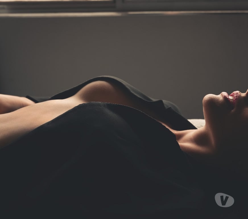 Escorts West Yorkshire Leeds - Photos for A discreet, polite, and captivating woman