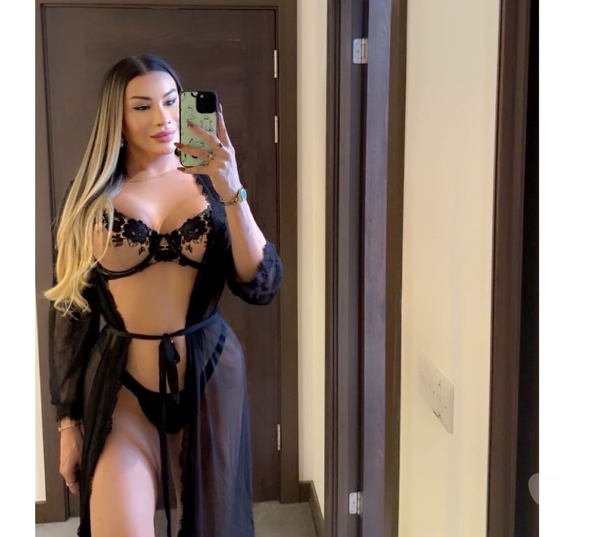 Trans Escorts West Northamptonshire Northampton - West Northamptonshire - Photos for NAUGHTY BRAZILIAN VICK PORNOSTAR ♨️ HOT TRANSEXUAL😈