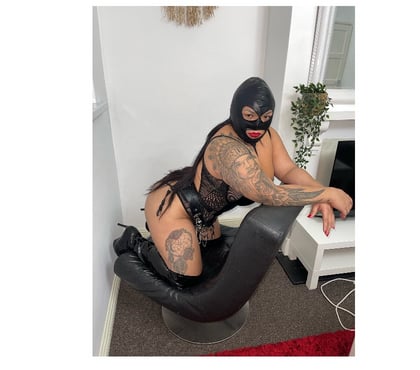 Trans East Barnet Barnet - Photos for TS Letícia Queen in Black Domination 🖤😈🔥🥵🫦