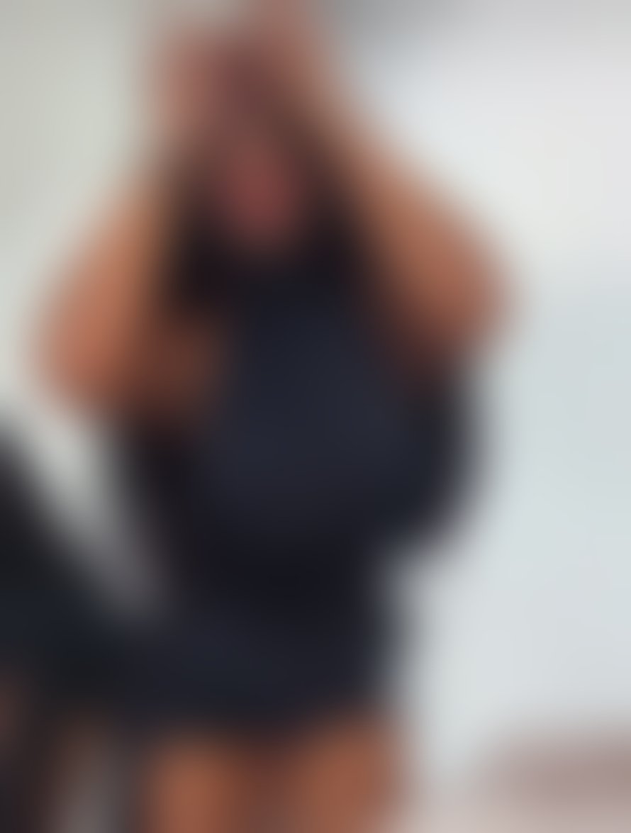 Escorts East London Whitechapel Station - East London - 