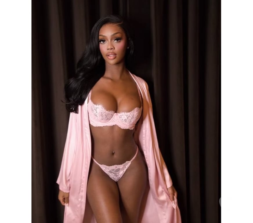 Escorts Greater Manchester Bolton - Photos for CLARA😍 Best🇧🇷Service in BOLTON🔥🎉 PARTY