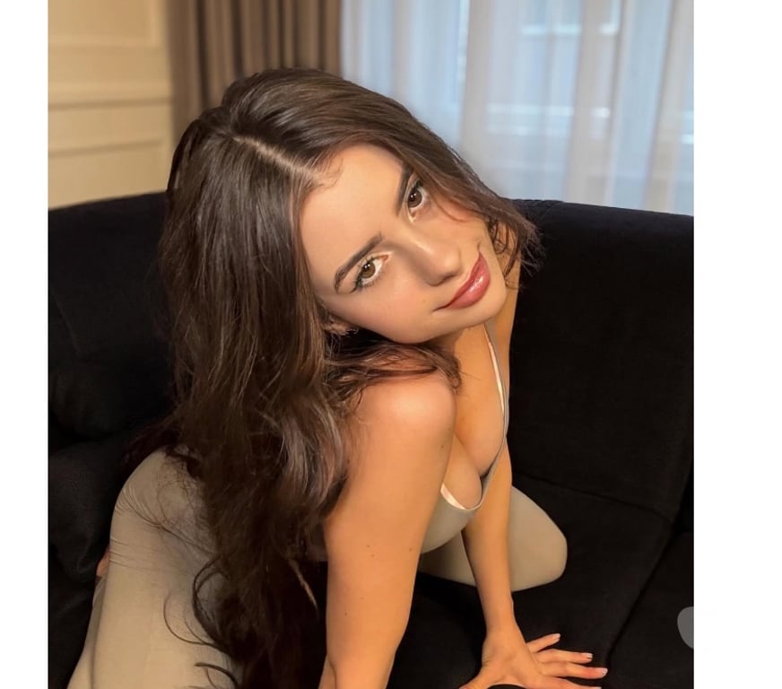 Escorts East London Canary Wharf Station - East London - Photos for LARY BRAZILIAN 🍑 THE BEST SERVICE 🔞🔞