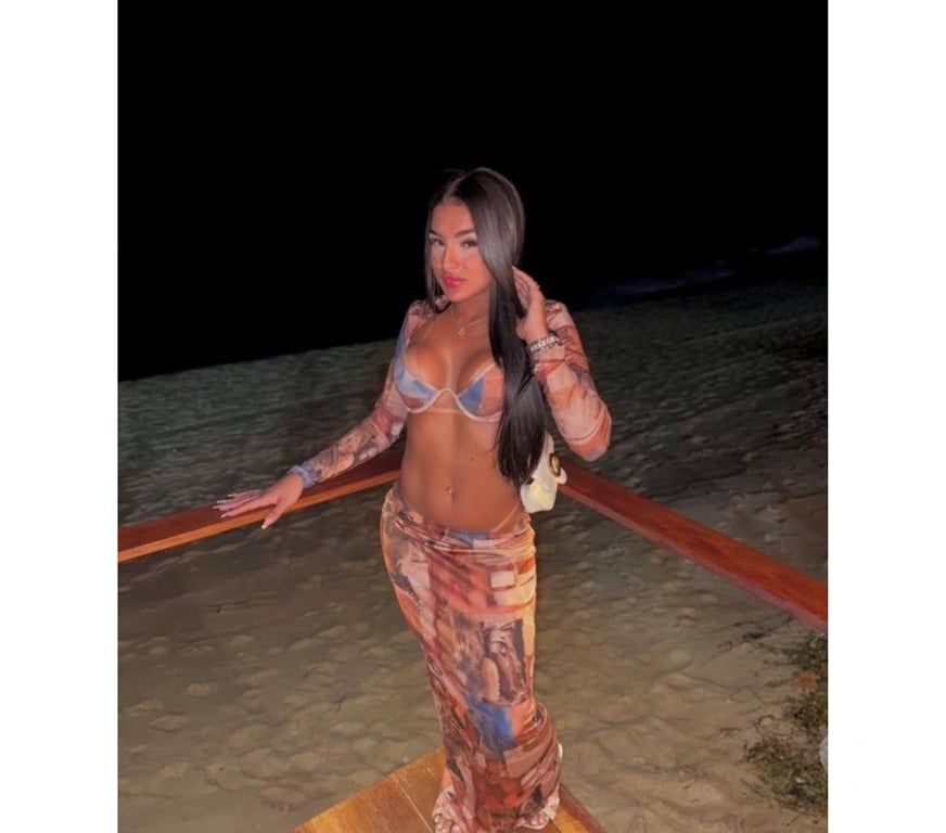 Escorts West Midlands Wolverhampton - Photos for NEW IN TOWN ⭐️ FIRST TIME WOLVES 😍