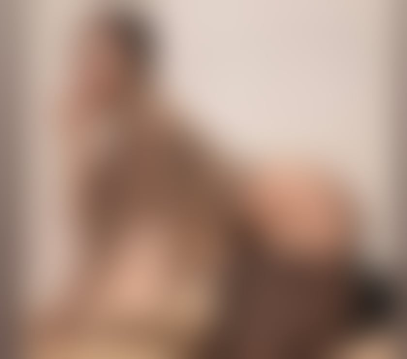 Mia Vixen 🍑 Big Ass 🔥 Fiery Blonde