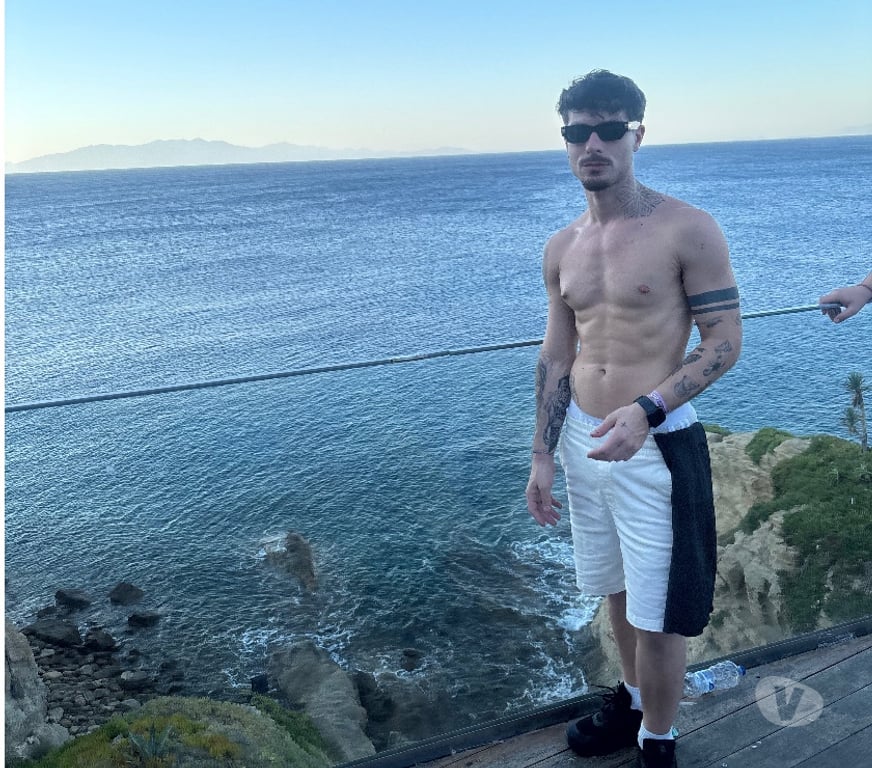  Gay massage West London Barons Court Station - West London - Photos for Pietro Latin 🇧🇷