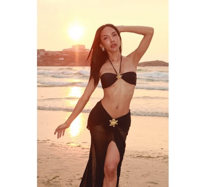 Escorts Three Bridges Crawley - Photos for Thai Model TS Emily