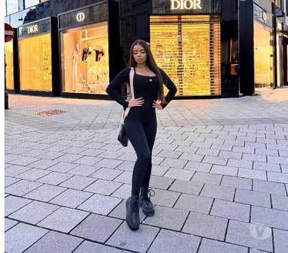 Adult Entertainment London Bridge Station Central London - Photos for New here❤️VIDEOCALL , Whatssap +447555516993