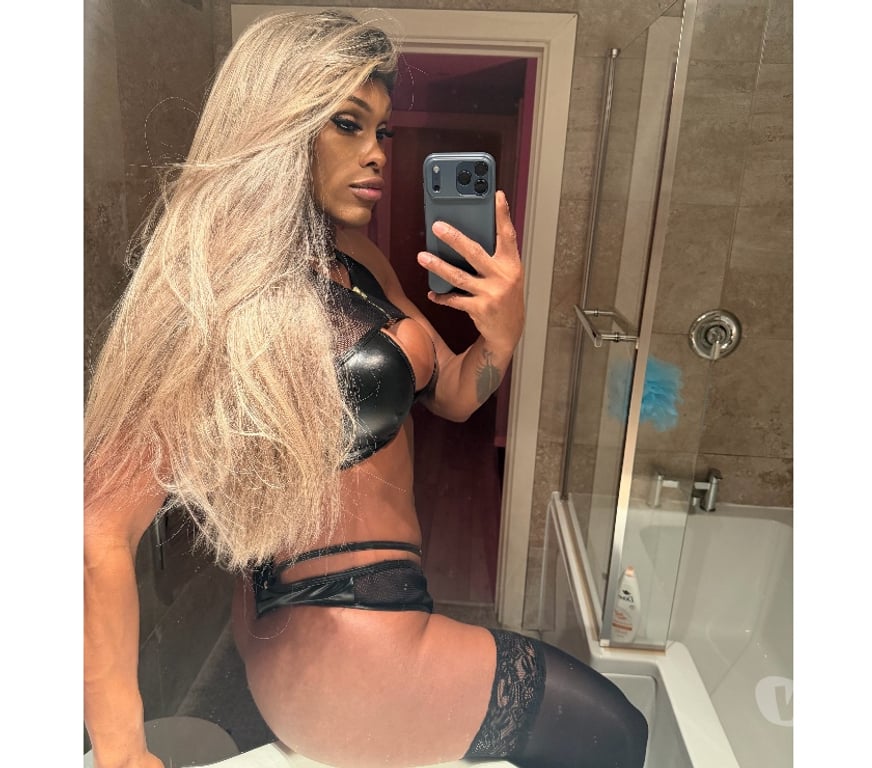Trans Escorts Lancashire Preston - Photos for Antonella the Dominant Queen 👑 (Incall & Outcall)