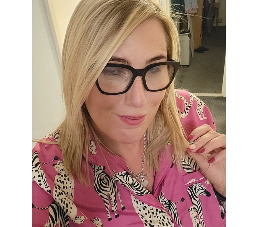 Adult Entertainment North Yorkshire Acaster Selby - York - Photos for Curvy english rachel