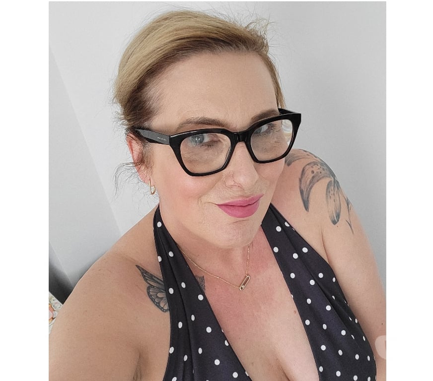 Adult Entertainment North Yorkshire Acaster Selby - York - Photos for Curvy english rachel