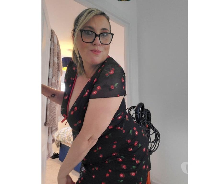 Adult Entertainment Westmorland and Furness Penrith New Squares - Westmorland and Furness - Photos for English milf online fun only