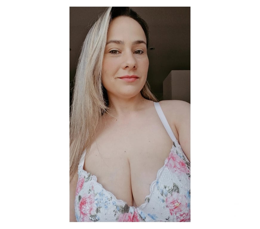 Escorts Suffolk Ipswich - Photos for New Here Mila BIG BOOBS, All Natural 💯REAL PIC