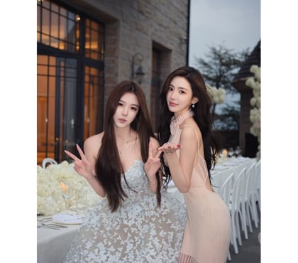 Photos for 💋TOP DUO KOREAN 💯 PARTY GIRLS