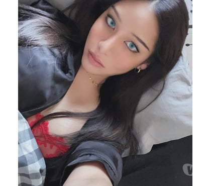 Escorts and Massages Canary Wharf East London - Photos for Half Thai half Russian New model ready to serve Rose