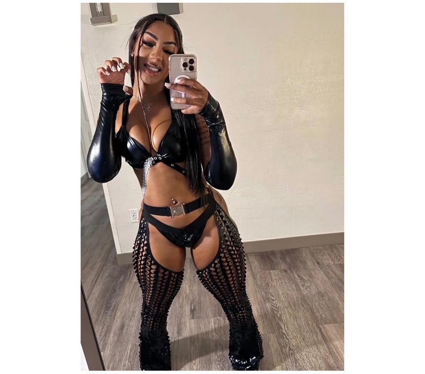 Escorts South East London Catford - South East London - Photos for 🌻kinkycolombian🌻best services🍾