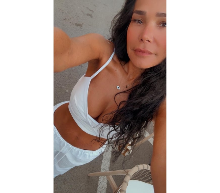 Escorts Surrey Runnymede - Photos for 🍾🥂ONE OR TWO GIRLS INCALL NO RUSH SERVICES REAL🥂