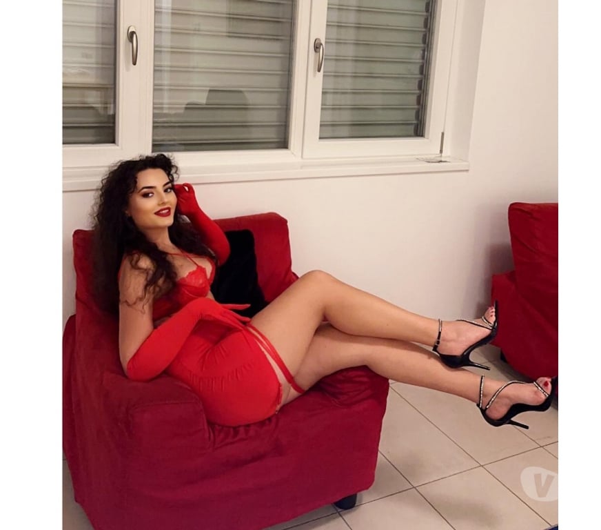 Escorts East London Canary Wharf - East London - Photos for 💯 🥂CURLY SEXY GIRL Italian 🥂 ❤️ IRENE