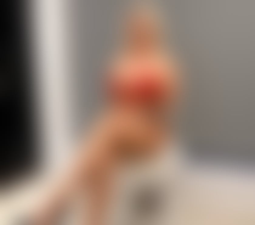 Escorts Leeds City Centre Leeds - Photos for Kim is here for you independent I am happy to meet you