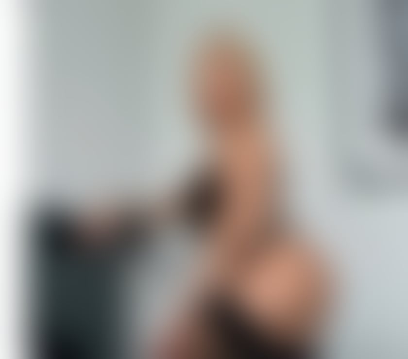 Escorts West Yorkshire Leeds - Photos for Kim is here for you independent I am happy to meet you