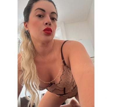 Escorts Golders Green North West London - Photos for BRAZILIAN HOT GIRLS AVAILABLE NOW FULL SERVICE