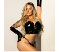 BECKY THE STUNNING BRAZILIAN BUSTY PARTY