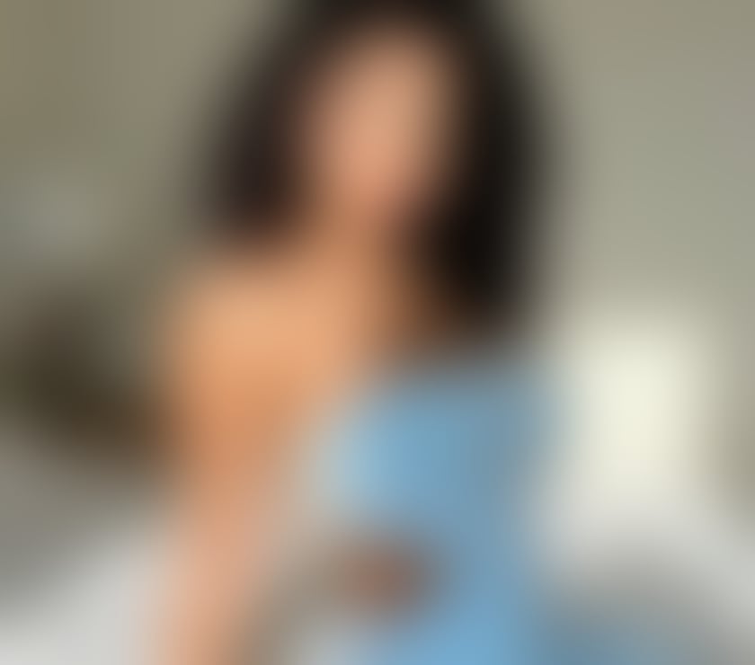 Escorts Aldershot Rushmoor - Photos for Ally – Classy, Captivating & Full of Grace 🌙