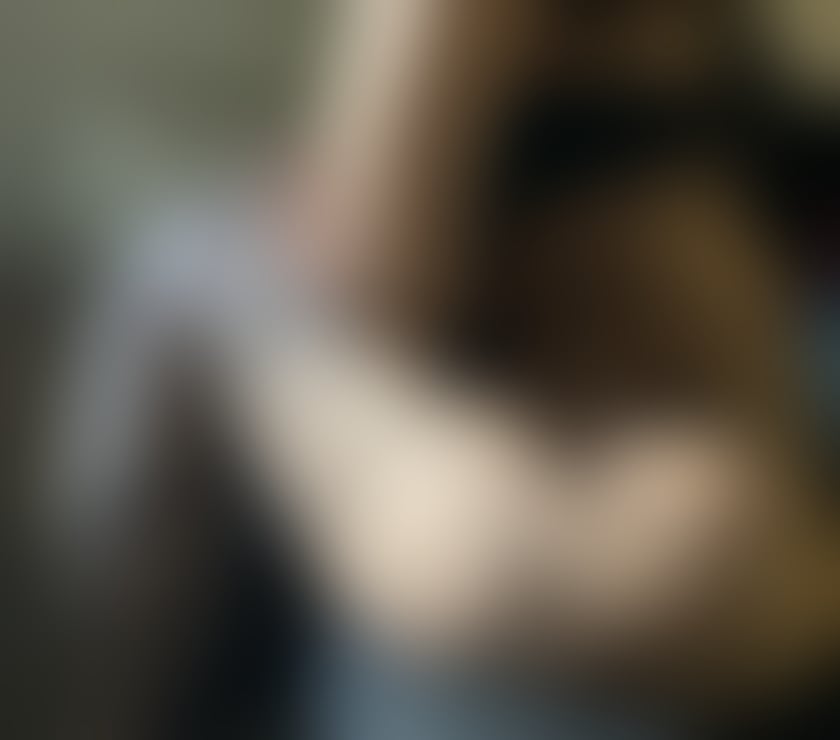 Escorts West Midlands Birmingham - Photos for Apni Pakistani Kuri what’s up me 07493963516