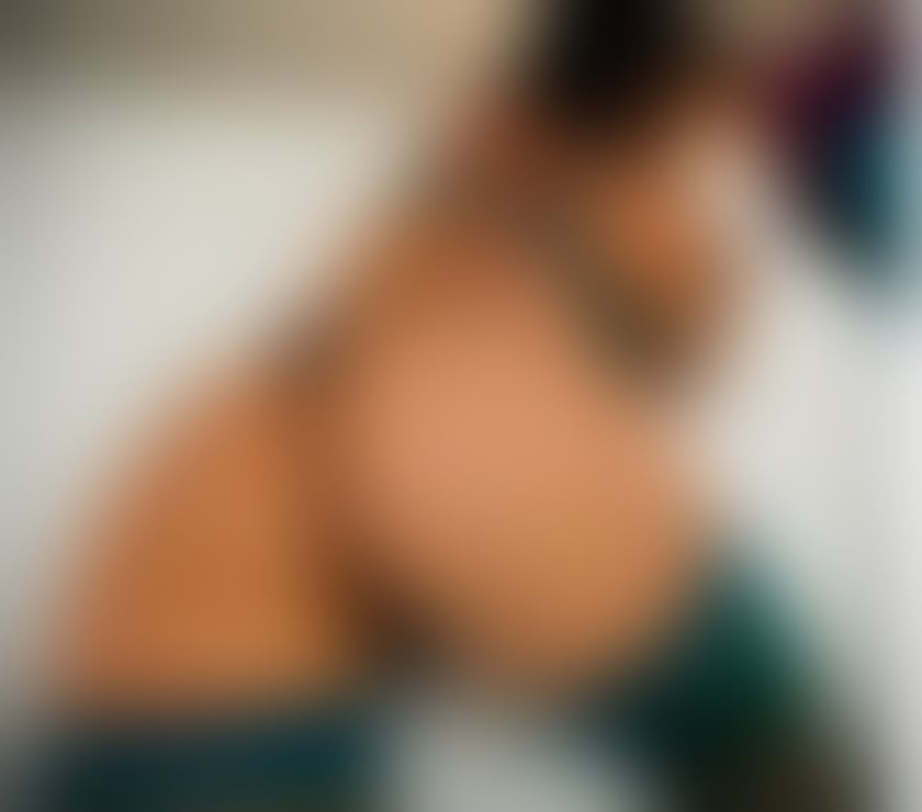 Photos for NEW IN TOWN🔥LESBIAN SHOW🥰ARIANA PARTY GIRL🍑❤️