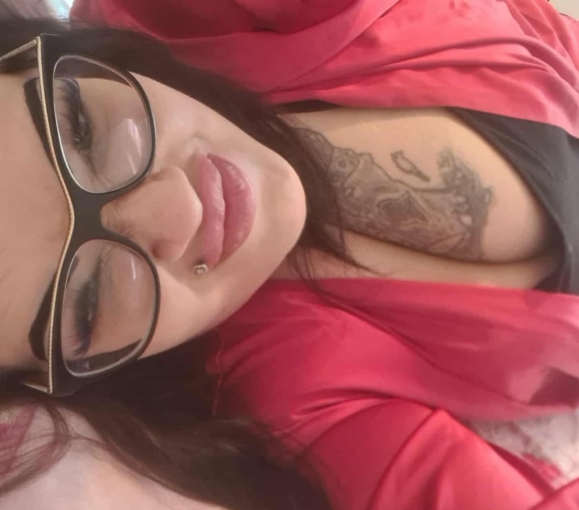 Escorts and Massages Liverpool City Centre Liverpool - Photos for Hi baby my name it's tiffany I'm new Hungarian girl there