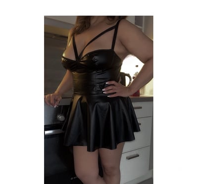 Escorts and Massages Reading Town Centre Reading - Photos for PAKI SLUT NADIA KHAN 💦🍆🥰 💋READING
