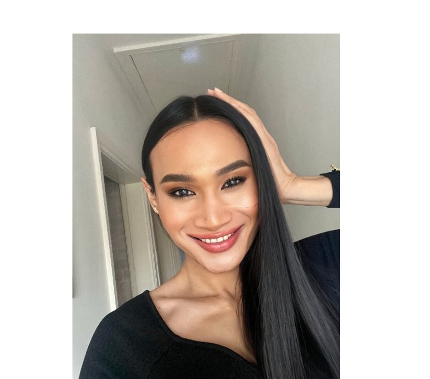 Escorts West Yorkshire Kirklees - Photos for Feminine And Attractive Trans Girl From Thailand