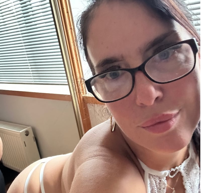 Escorts Aberdeen Torry - Aberdeen - Photos for Miss English lucy (city centre)