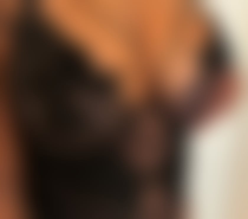 Escorts South West London Kingston upon Thames - Photos for Sexy party ebony only here for limited time