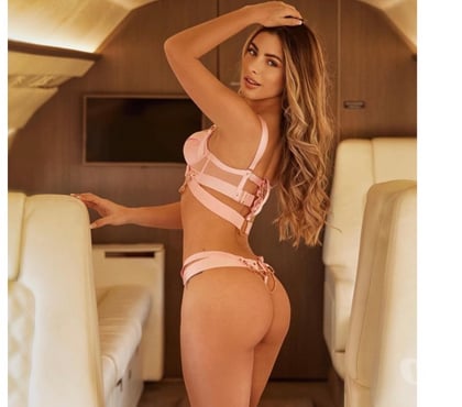 Escorts Brentwood Station Brentwood - Photos for 🩷🌸 🐝 STUNNING BRAZILIAN🩷🌸