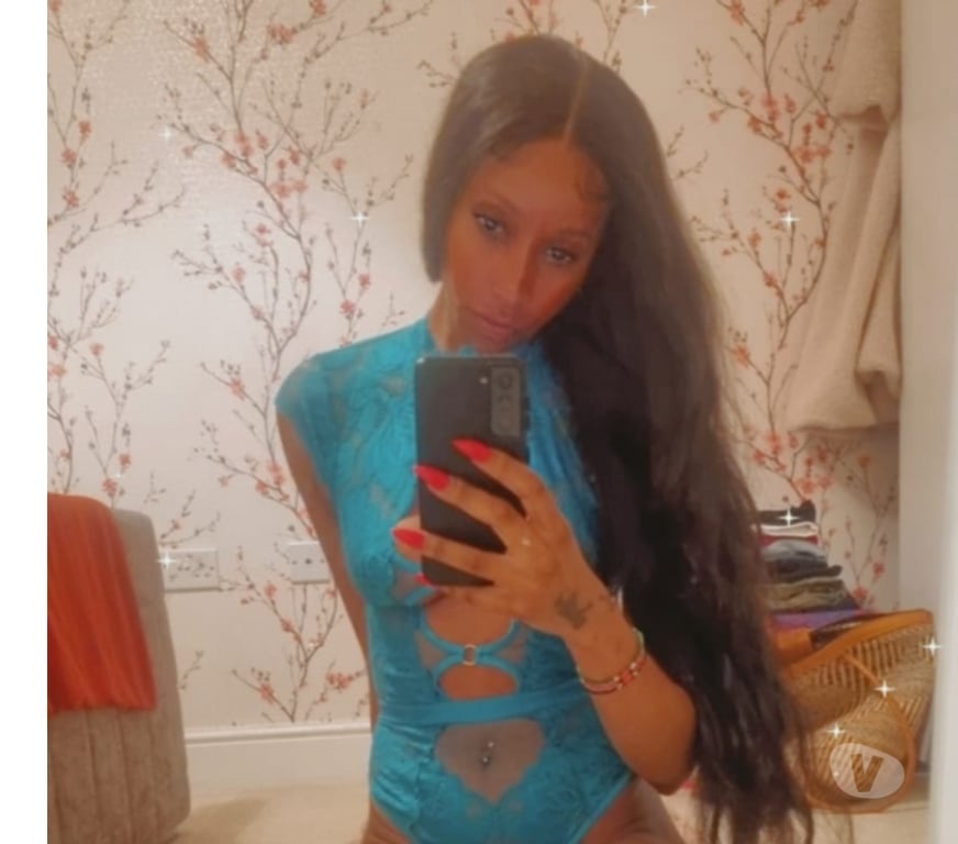 Escorts East London Redbridge - Photos for Black slim ebony
