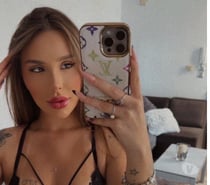 Sexy Brazilian Party Girl Rayane in London