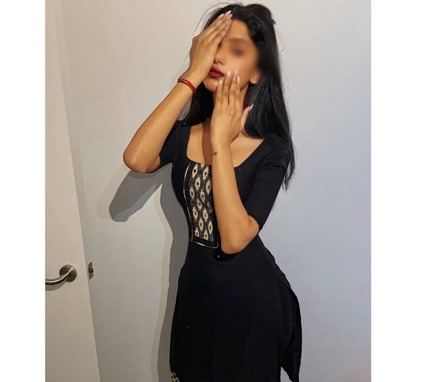 Escorts Greater Manchester Manchester - Photos for I'M POOJA SOUTH INDIAN TAMIL GIRL NEW IN MANCHESTER