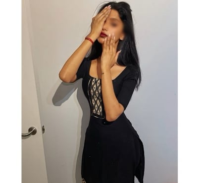 Escorts Manchester City Centre Manchester - Photos for I'M POOJA SOUTH INDIAN TAMIL GIRL NEW IN MANCHESTER