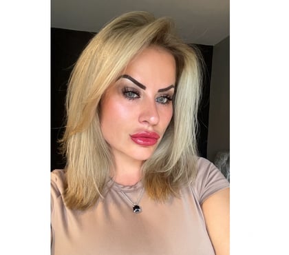 Escorts Canary Wharf East London - Photos for Ex playboy model milf