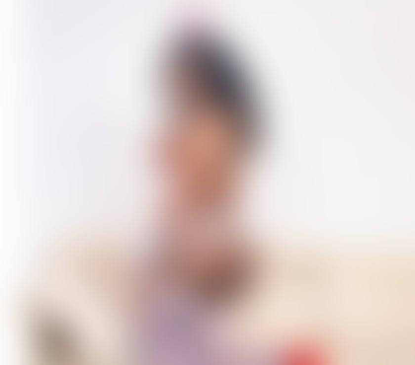 Trans Escorts West London Heathrow Terminal 5 Station - West London - Photos for dominant shemale TS party girl