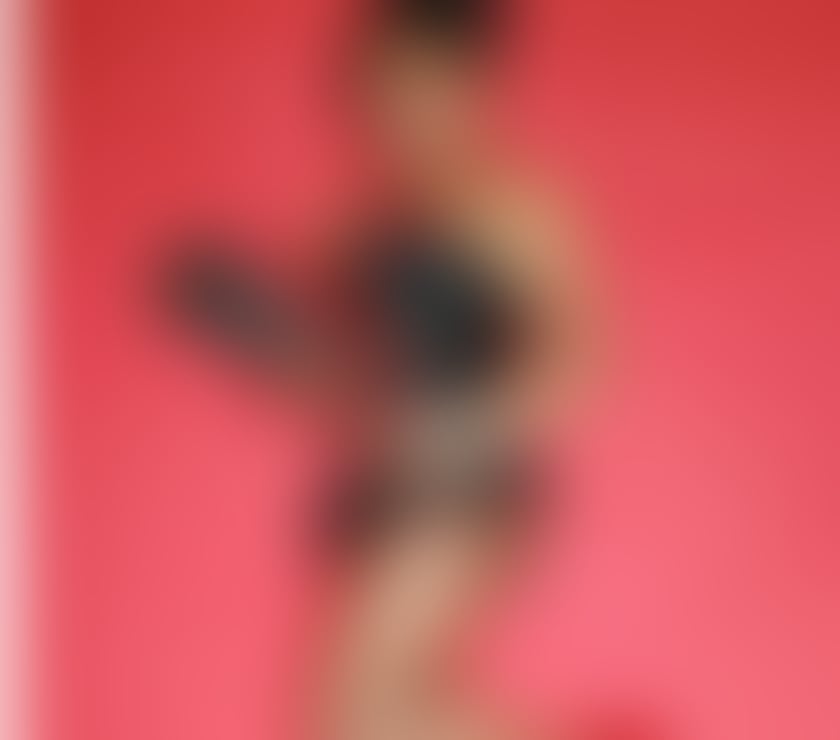 Trans Escorts West London Heathrow Terminal 5 Station - West London - Photos for dominant shemale TS party girl