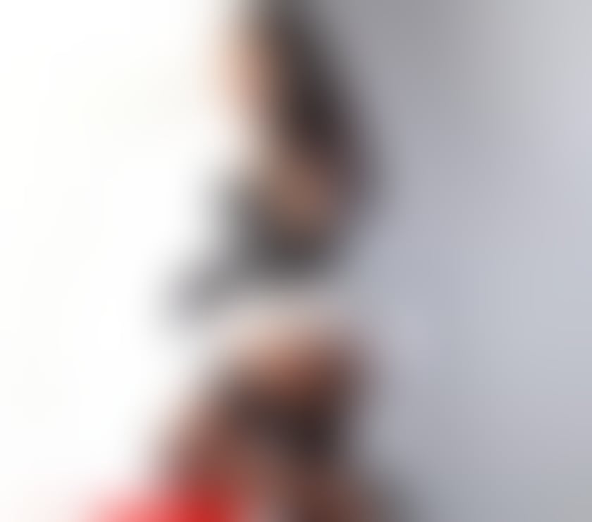 Trans Escorts West London Heathrow Terminal 5 Station - West London - Photos for dominant shemale TS party girl