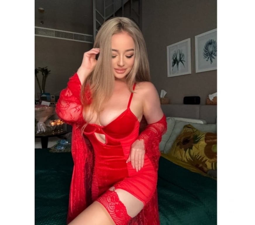 Escorts Dorset Bournemouth, Christchurch and Poole - Photos for New here in town party girls Emii