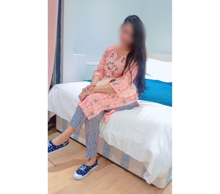 Escorts East London Redbridge - Photos for Ashanna New Tamil Indian Nepali Girl in Ilford Town