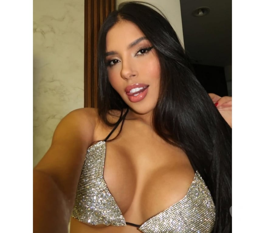 Escorts West Yorkshire Leeds - Photos for EMMA 🔥 ❤️‍🔥 Girlfriend