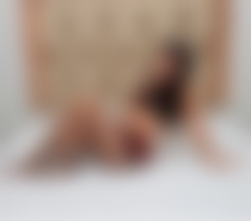 Photos for BEAUTIFUL BRAZILIAN NIKY PARTY 24 7 G1 07490873090