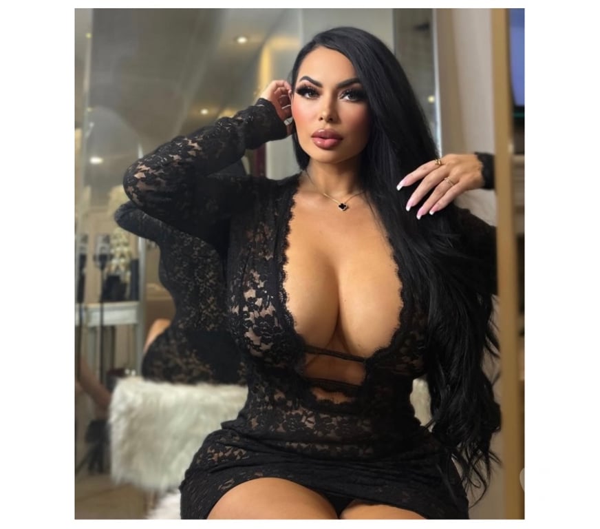 Escorts South West London Kingston upon Thames - Photos for Ella 🦋🔥🍭high class🍭🍫for you🍭🍫