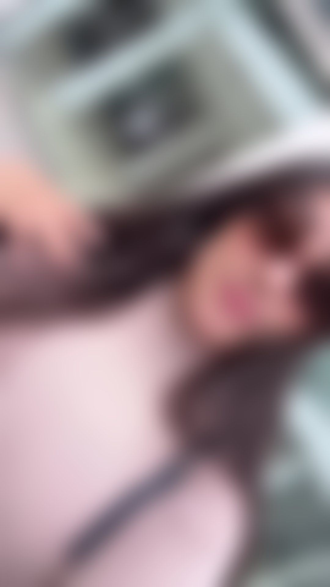 Escorts East London Canary Wharf - DLR Station - East London - 